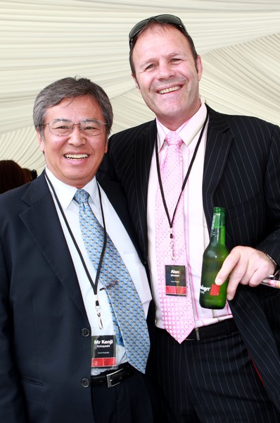 Mr Kenji Kobayashi and Alan Whetton